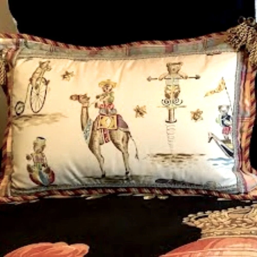 NWT Pair SWEET DREAMS Designer Pillows 